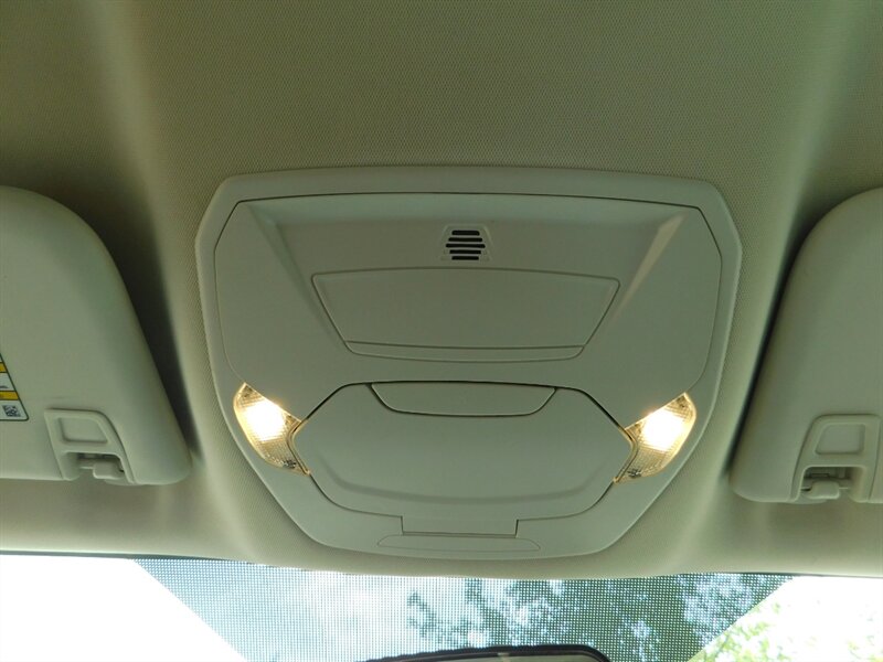 2017 Ford Escape SE / AWD / 1-OWNER / Backup Camera / Excel Cond - Photo 36 - Portland, OR 97217