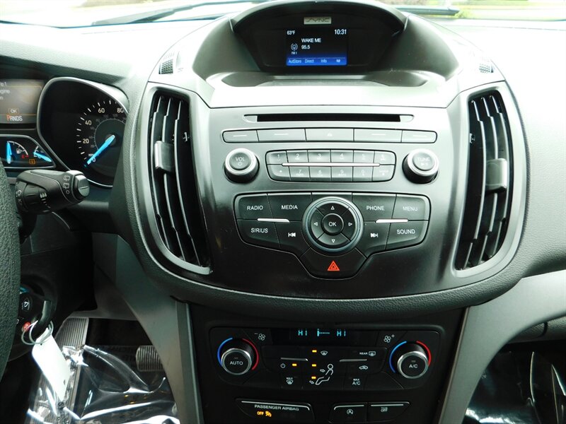 2017 Ford Escape SE / AWD / 1-OWNER / Backup Camera / Excel Cond - Photo 16 - Portland, OR 97217