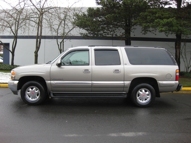 2002 GMC Yukon XL 1500 SLT/ 4WD/ Leather/3rd Seat   - Photo 2 - Portland, OR 97217