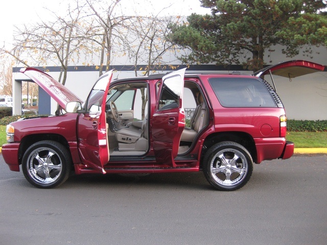 2004 GMC Yukon Denali AWD *3RD Seat* NAVIGATION *1-Owner*   - Photo 27 - Portland, OR 97217