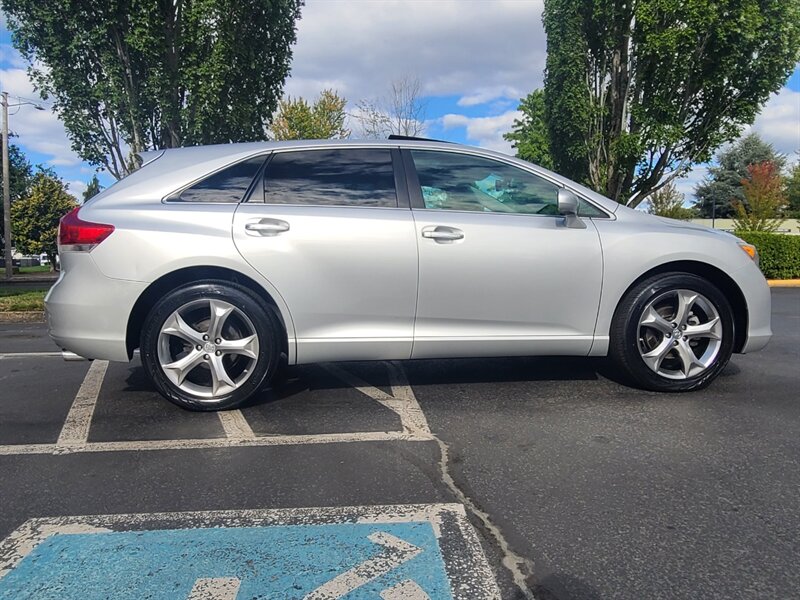 2009 Toyota Venza XLE V6 / AWD / LEATHER / CAM / PANORAMIC ROOF  / All Wheel Drive / Fully Loaded - Photo 4 - Portland, OR 97217