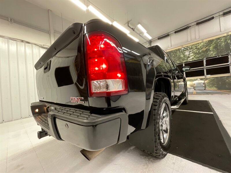 2013 GMC Sierra 1500 SLT Crew Cab 4X4 / 6.2L V8 / Leather / Sunroof  / Heated Seats / ALL TERRAIN PKG / Z-71 OFF RD / 86,000 MILES - Photo 26 - Gladstone, OR 97027