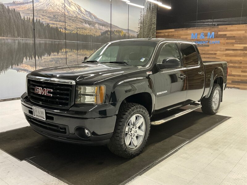 2013 GMC Sierra 1500 SLT Crew Cab 4X4 / 6.2L V8 / Leather / Sunroof  / Heated Seats / ALL TERRAIN PKG / Z-71 OFF RD / 86,000 MILES - Photo 25 - Gladstone, OR 97027