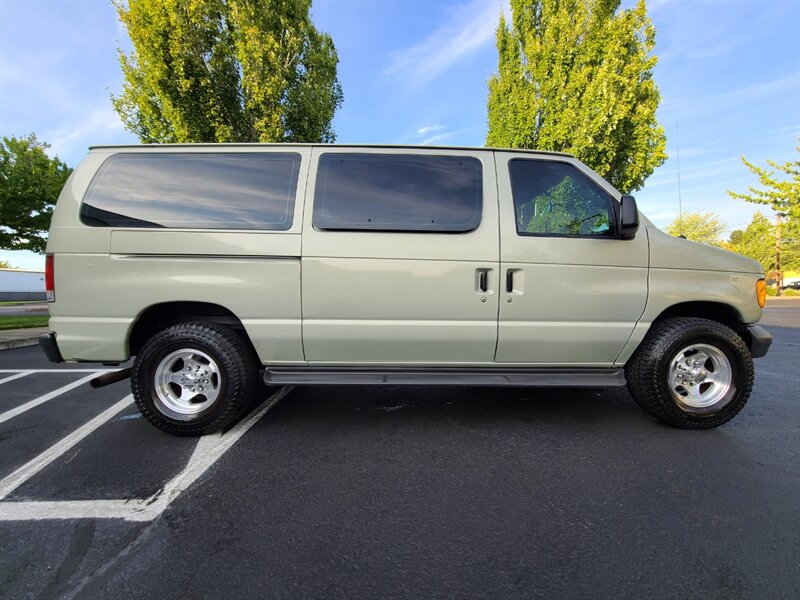 2005 Ford E-Series Van E350 Super Duty 1-TON / 8 PASSENGER / LOW  MILES  / LOCAL FRESH TRADE / NO RUST / Excellent Condition - Photo 4 - Portland, OR 97217