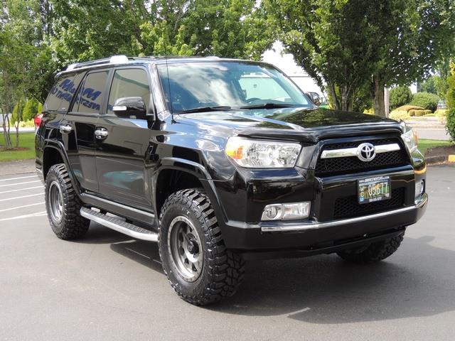 2013 Toyota 4Runner SR5 / 4WD / Leather / 1-OWNER / LIFTED LIFTED   - Photo 2 - Portland, OR 97217