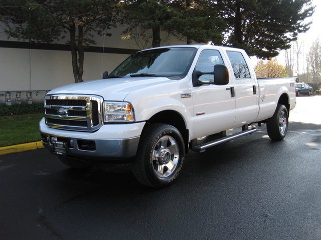 2005 Ford F-350 Crew Cab / Lariat/ Moonroof/ Leather / DIESEL/4WD   - Photo 1 - Portland, OR 97217