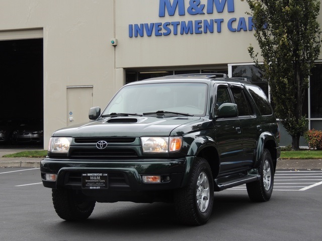 2001 Toyota 4Runner SR5 / SPORT / 4X4 / 6Cyl 3.4L / Excel Cond   - Photo 1 - Portland, OR 97217