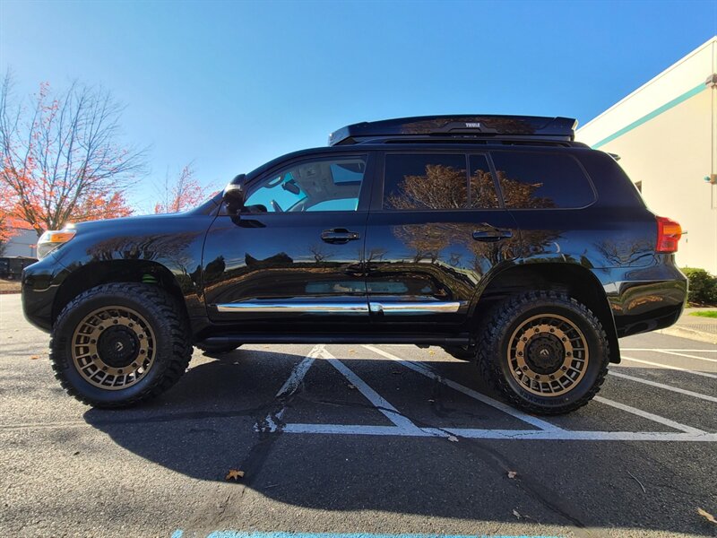 2015 Toyota Land Cruiser 4X4 / CRAWL CONTROL / BRAND NEW SUSPENSION LIFT  / NEW WHEELS & TIRES / THULE BOX / LOADED !! - Photo 3 - Portland, OR 97217