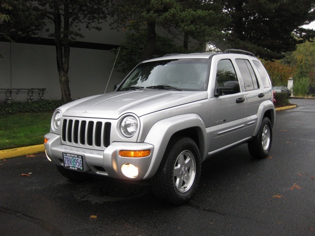 2002 Jeep Liberty Limited Edition 4WD / Leather Seats / Loaded   - Photo 1 - Portland, OR 97217