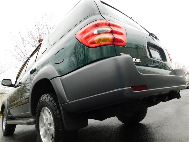 2003 Toyota Sequoia 4WD LEATHER SEATS / 8-PASS / 2-OWNER OREGON SUV   - Photo 24 - Portland, OR 97217