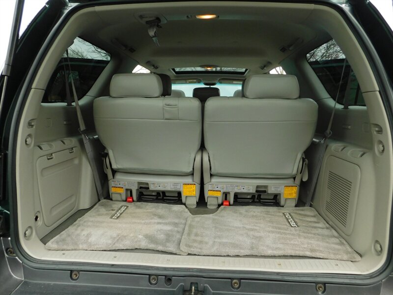 2003 Toyota Sequoia 4WD LEATHER SEATS / 8-PASS / 2-OWNER OREGON SUV   - Photo 27 - Portland, OR 97217