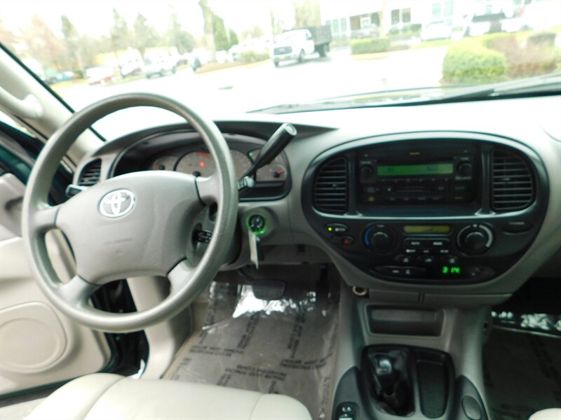 2003 Toyota Sequoia 4WD LEATHER SEATS / 8-PASS / 2-OWNER OREGON SUV   - Photo 35 - Portland, OR 97217