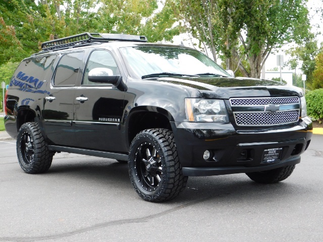 2008 Chevrolet Suburban LTZ 1500 / 4X4 / Navi / Leather / LIFTED LIFTED   - Photo 2 - Portland, OR 97217