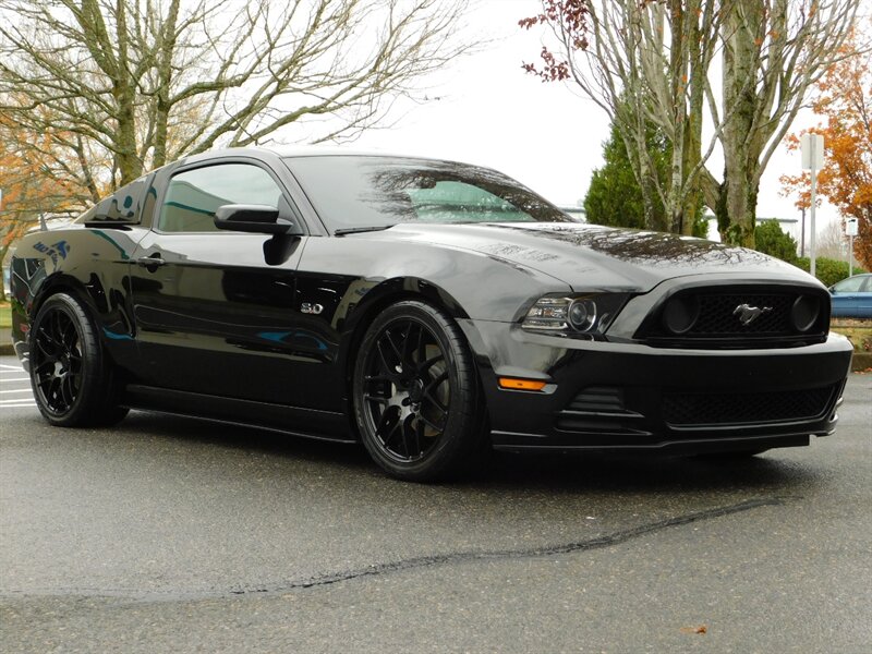 2014 Ford Mustang GT Premium 5.0L / 6-SPEED / Exhaust / SHARP   - Photo 2 - Portland, OR 97217