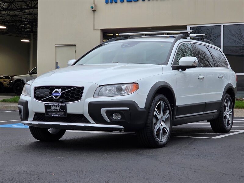 2015 Volvo XC70 T6 Platinum Cross Country AWD EVERY OPTION POSIBLE  / HEATED LEATHER / BLIND SPOT MONITOR / ADAPTIVE CRUISE / LANE ALERT / PARK ASSIST