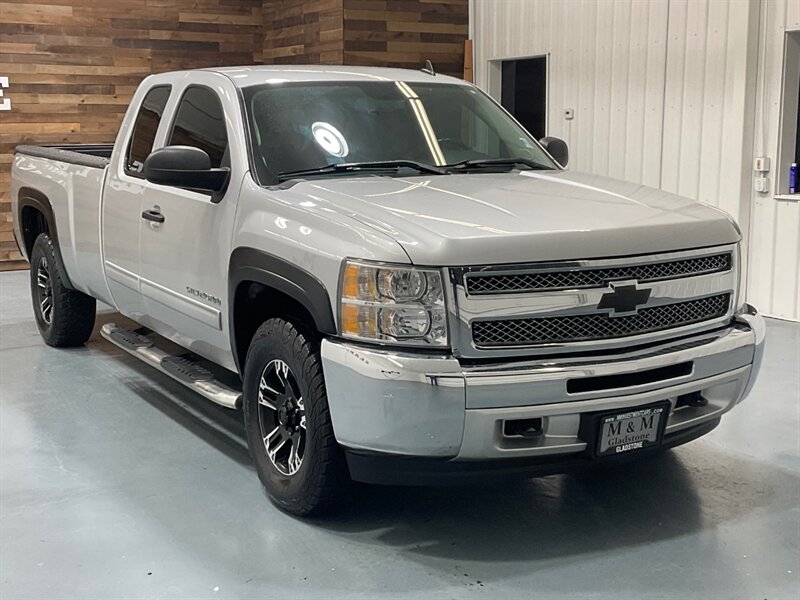 2013 Chevrolet Silverado 1500 LT Extended Cab 4dr 4X4 / 5.3L 8Cyl / LOCAL TRUCK  / ZERO RUST / LONG BED