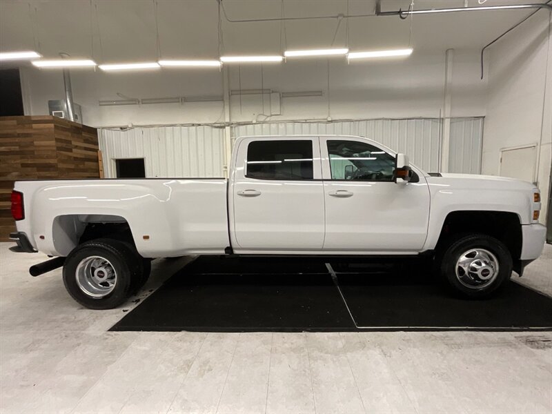 2016 Chevrolet Silverado 3500 LTZ Z71 Off Rd 4X4 / 6.6L DIESEL / DUALLY / LOADED  / Leather w. Heated & Cooled Seats / Rear Airbags / Dually - Photo 4 - Gladstone, OR 97027