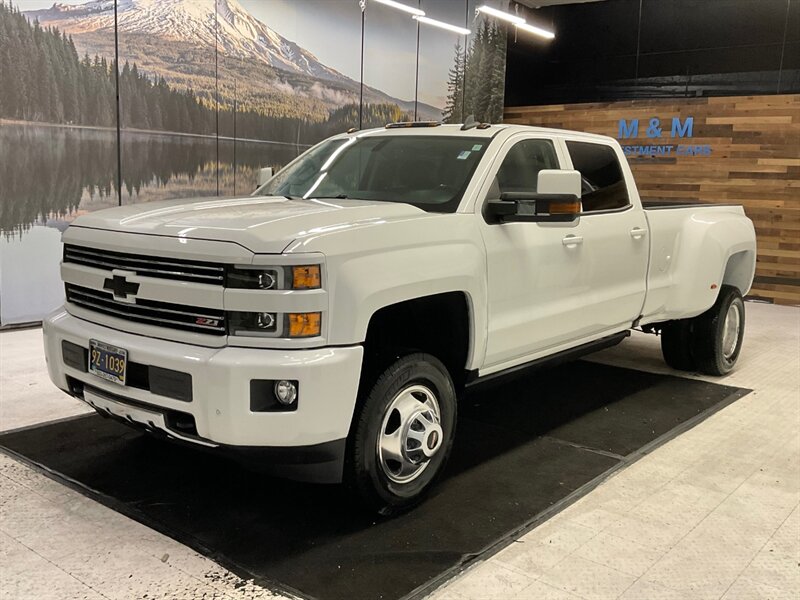 2016 Chevrolet Silverado 3500 LTZ Z71 Off Rd 4X4 / 6.6L DIESEL / DUALLY / LOADED  / Leather w. Heated & Cooled Seats / Rear Airbags / Dually - Photo 1 - Gladstone, OR 97027