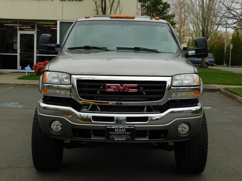 2006 GMC Sierra 2500 SLT 4X4 / 6.6L DURAMAX DIESEL / LBZ MOTOR / LIFTED   - Photo 5 - Portland, OR 97217