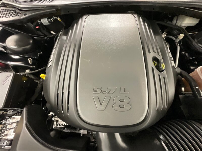 2015 Dodge Challenger R/T Coupe / 5.7L V8 HEMI / 6-SPEED / 56K MILES   - Photo 47 - Gladstone, OR 97027