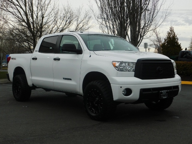 2012 Toyota Tundra Limited / Crew Cab / TRD Off Rd / 4X4 / LIFTED   - Photo 2 - Portland, OR 97217