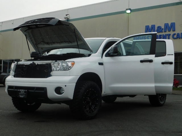 2012 Toyota Tundra Limited / Crew Cab / TRD Off Rd / 4X4 / LIFTED   - Photo 25 - Portland, OR 97217