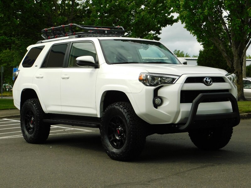 2019 Toyota 4Runner 4WD TRD UPGRADED / NEW LIFT , TRD WHEELS, BF TIRES   - Photo 2 - Portland, OR 97217