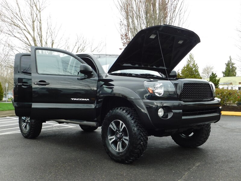 2006 Toyota Tacoma V6 4X4 / 6 SPEED /  TRD / LOW MILES / LIFTED   - Photo 28 - Portland, OR 97217