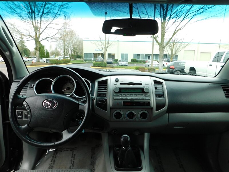 2006 Toyota Tacoma V6 4X4 / 6 SPEED /  TRD / LOW MILES / LIFTED   - Photo 17 - Portland, OR 97217