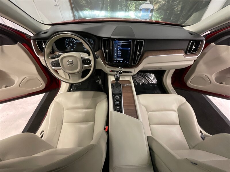 2021 Volvo XC60 T6 Momentum AWD / 4Cyl Turbo Supercharged  / Premium & Climate Pkg / BLIS / Panoramic Sunroof - Photo 33 - Gladstone, OR 97027