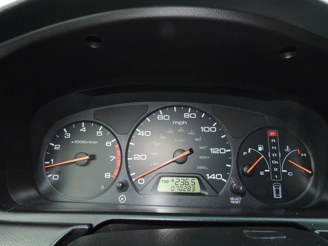 2004 Honda Odyssey EX-L LEATHER / Bucket Seats / 1-Owner / 70k miles   - Photo 30 - Portland, OR 97217