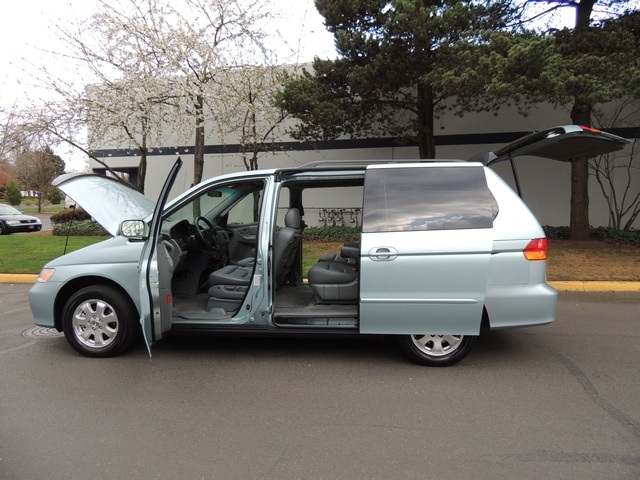 2004 Honda Odyssey EX-L LEATHER / Bucket Seats / 1-Owner / 70k miles   - Photo 10 - Portland, OR 97217