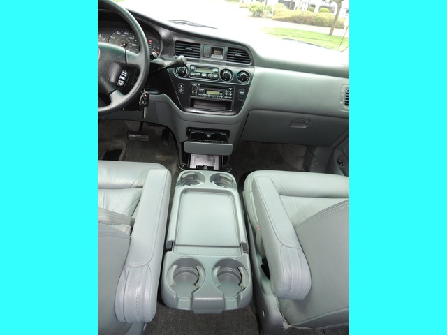 2004 Honda Odyssey EX-L LEATHER / Bucket Seats / 1-Owner / 70k miles   - Photo 36 - Portland, OR 97217