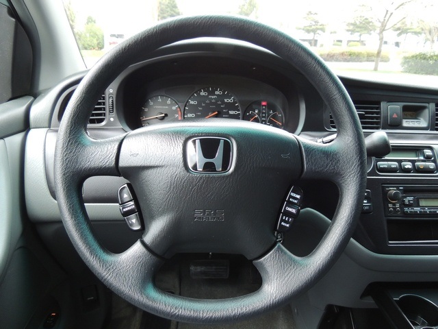 2004 Honda Odyssey EX-L LEATHER / Bucket Seats / 1-Owner / 70k miles   - Photo 29 - Portland, OR 97217