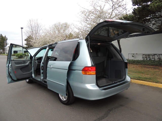 2004 Honda Odyssey EX-L LEATHER / Bucket Seats / 1-Owner / 70k miles   - Photo 11 - Portland, OR 97217