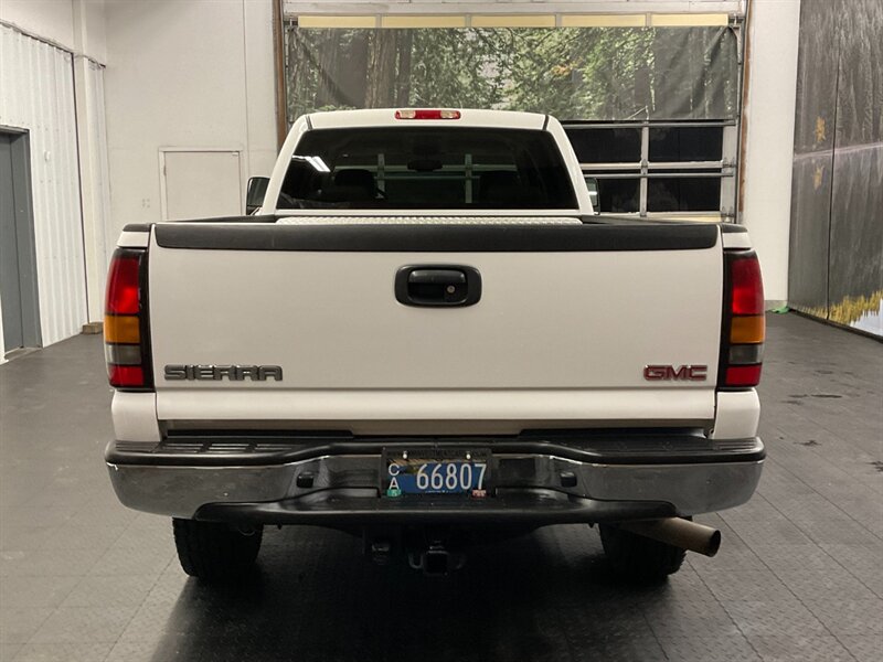 2007 GMC Sierra 3500 SLT Crew Cab 4X4 / 6.6L DIESEL / LBZ MOTOR / 1-TON  LOCAL TRUCK / RUST FREE / LONG BED / LBZ MOTOR / Leather / ONLY 102,000 MILES / SHARP & CLEAN - Photo 6 - Gladstone, OR 97027