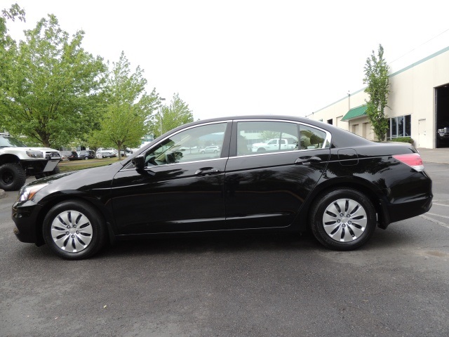 2012 Honda Accord LX / 1-OWNER / Only 46K Miles   - Photo 3 - Portland, OR 97217