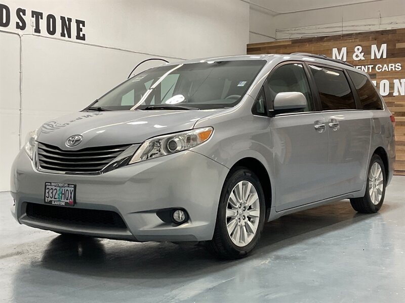 2013 Toyota Sienna Limited 7-Passenger AWD / DVD / Leather / Sunroof  / ALL WHEEL DRIVE - Photo 1 - Gladstone, OR 97027