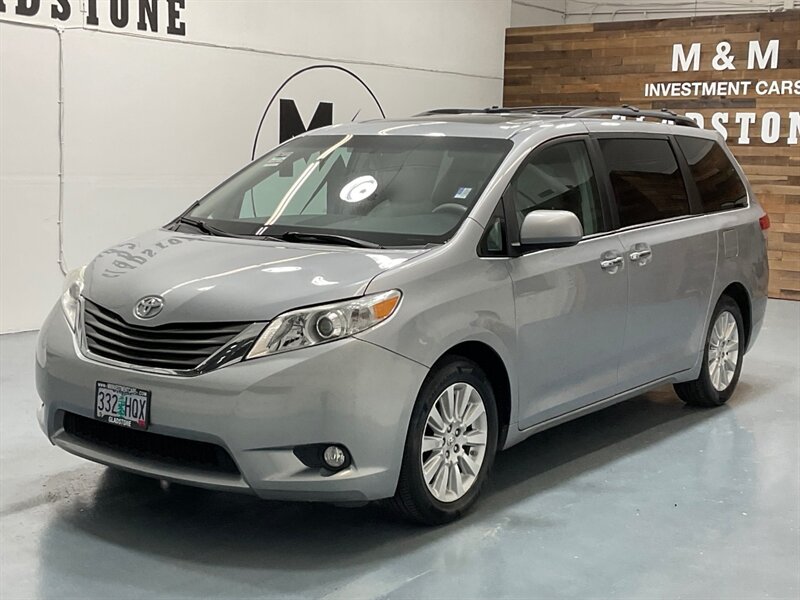 2013 Toyota Sienna Limited 7-Passenger AWD / DVD / Leather / Sunroof  / ALL WHEEL DRIVE - Photo 60 - Gladstone, OR 97027