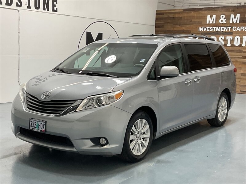 2013 Toyota Sienna Limited 7-Passenger AWD / DVD / Leather / Sunroof  / ALL WHEEL DRIVE - Photo 61 - Gladstone, OR 97027