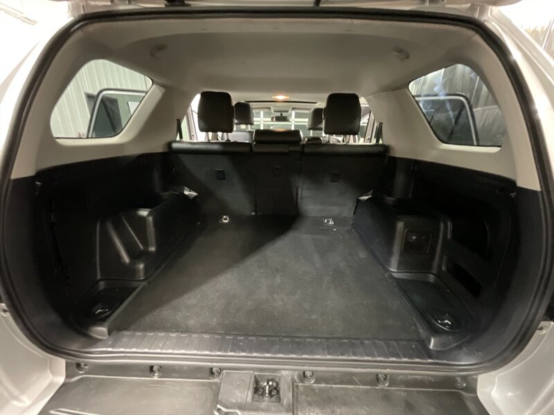 2011 Toyota 4Runner SR5 Premium 4X4 / Leather Heated Seats / Sunroof   - Photo 18 - Gladstone, OR 97027