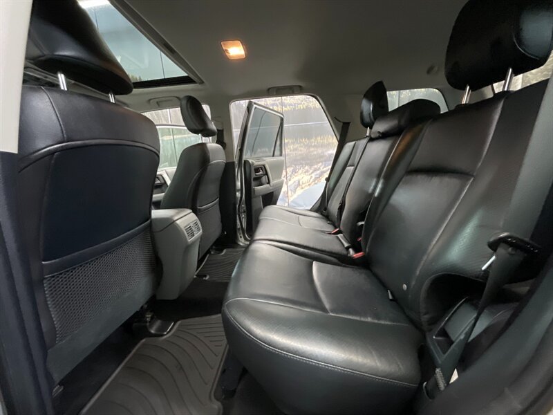 2011 Toyota 4Runner SR5 Premium 4X4 / Leather Heated Seats / Sunroof   - Photo 15 - Gladstone, OR 97027