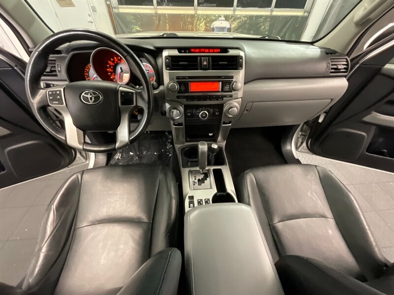 2011 Toyota 4Runner SR5 Premium 4X4 / Leather Heated Seats / Sunroof   - Photo 17 - Gladstone, OR 97027