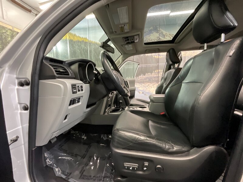 2011 Toyota 4Runner SR5 Premium 4X4 / Leather Heated Seats / Sunroof   - Photo 13 - Gladstone, OR 97027