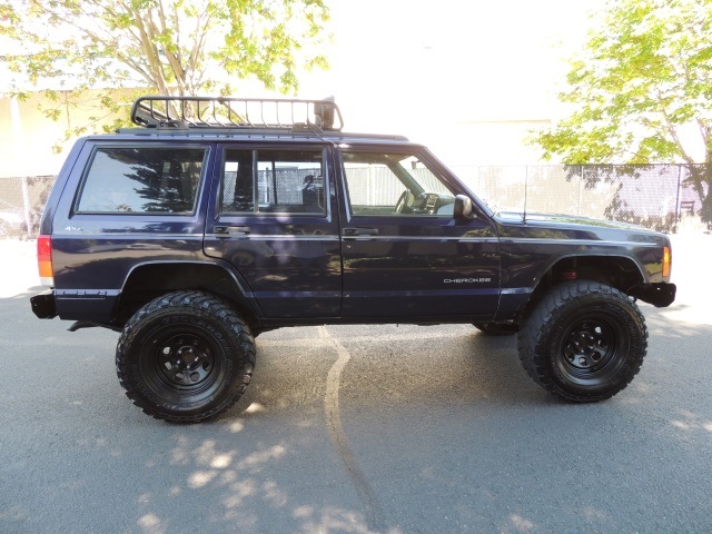 1998 Jeep Cherokee SE / 4WD / 6-Cyl / 4.0 Liters / MUD Tires / LIFTED   - Photo 4 - Portland, OR 97217