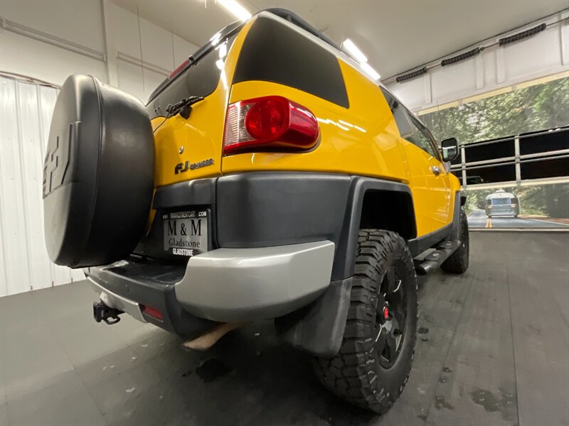 2007 Toyota FJ Cruiser 4dr SUV 4X4 / Automatic / LIFTED / LIFTED  NEW WHEELS & TIRES / NEW LIFT - Photo 12 - Gladstone, OR 97027