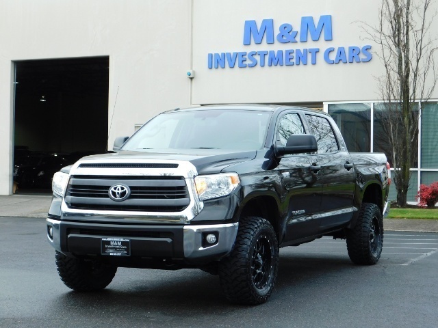 2015 Toyota Tundra SR5 Crewmax / Backup Cam / 1-OWNER / LIFTED LIFTED   - Photo 1 - Portland, OR 97217