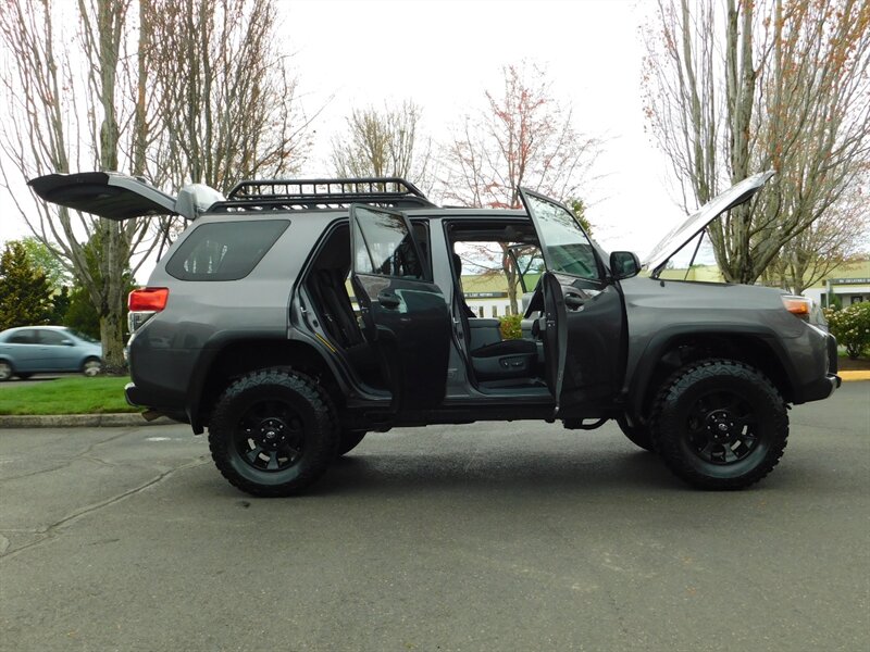 2010 Toyota 4Runner Trail Edition 4X4 / 1-OWNER /CRAWL CONTROL LIFTED   - Photo 36 - Portland, OR 97217