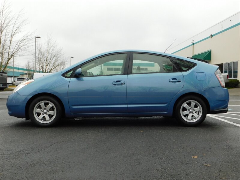 2005 Toyota Prius Hatchback / Navigation / BRAND NEW TIRES / Excel C   - Photo 3 - Portland, OR 97217