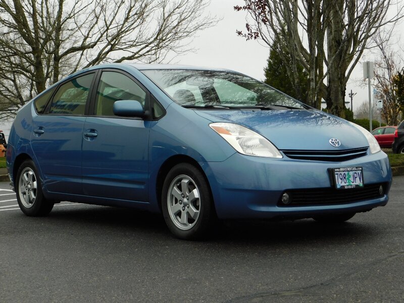 2005 Toyota Prius Hatchback / Navigation / BRAND NEW TIRES / Excel C   - Photo 2 - Portland, OR 97217